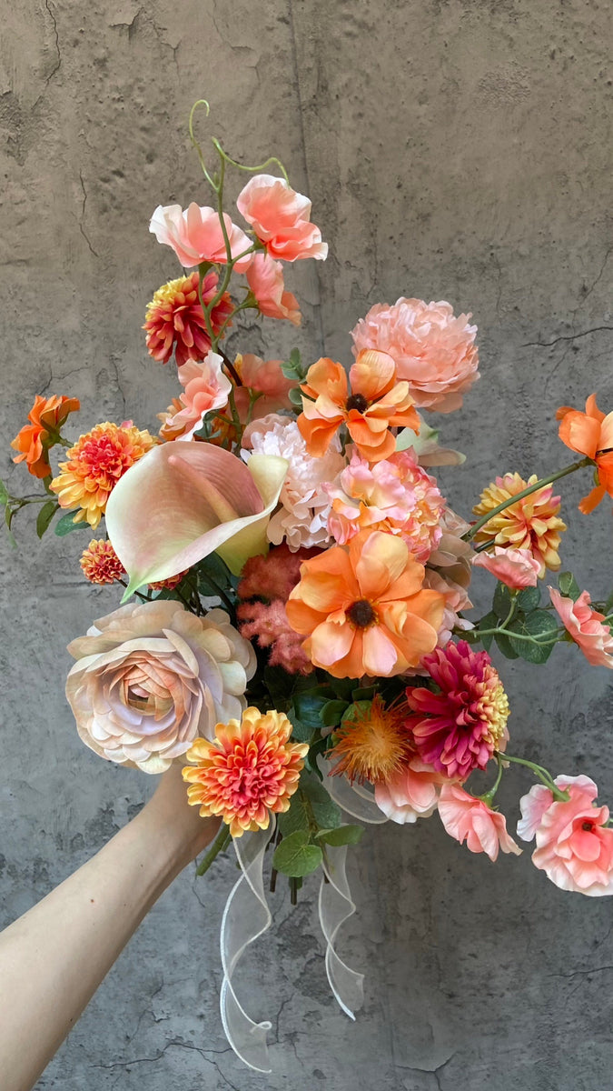 orange ranunculus - le Papillon